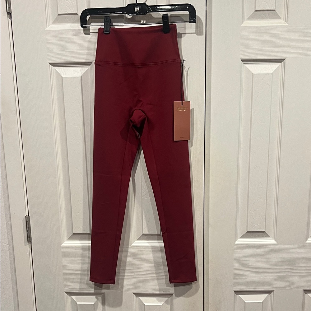 NWT-Girlfriend Collective Burgundy Leggings